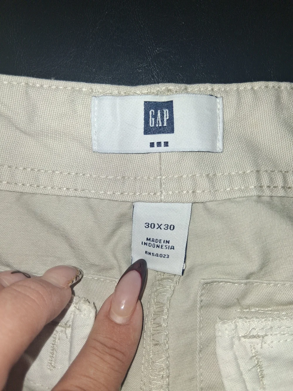 GAP Men’s Light Khaki Cargo Pants